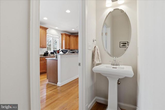 6816 RIGBY LN, Mclean, VA 22101