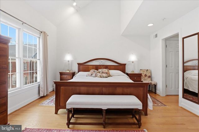 6816 RIGBY LN, Mclean, VA 22101