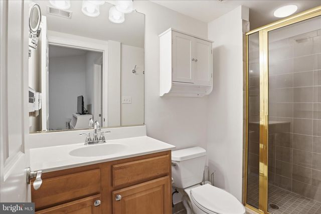 6816 RIGBY LN, Mclean, VA 22101