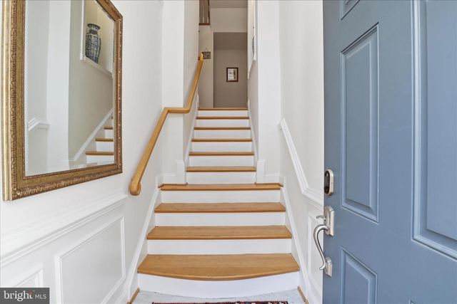 6816 RIGBY LN, Mclean, VA 22101