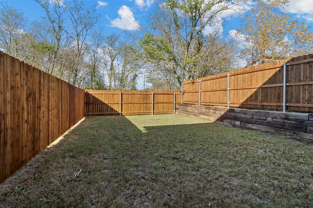 1309 S 5th Avenue 1309, Denison, TX 75021