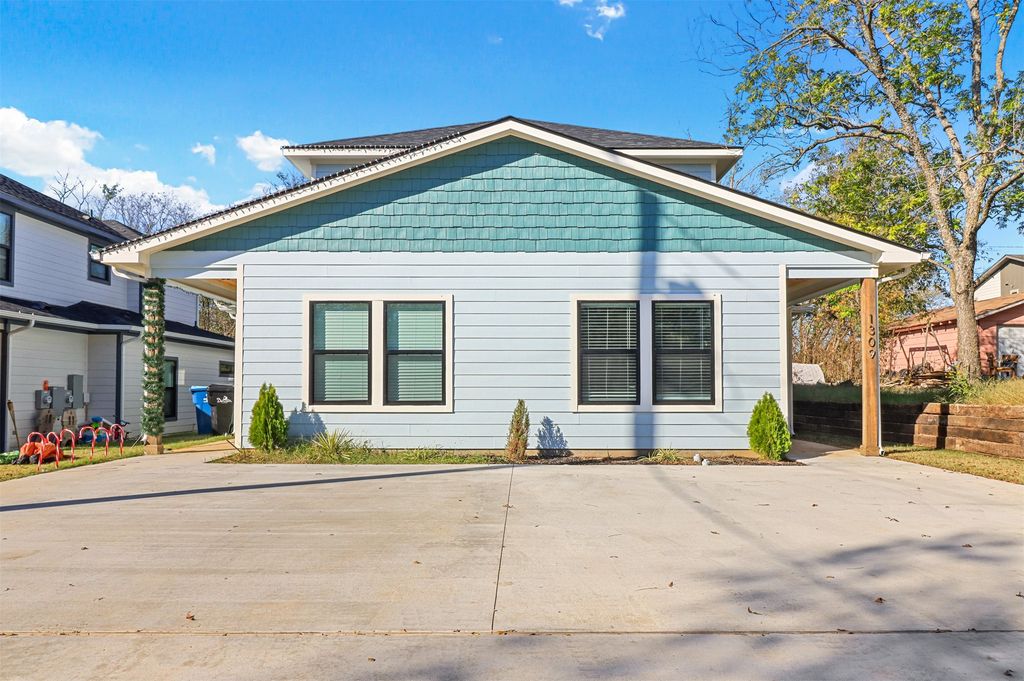 1309 S 5th Avenue 1309, Denison, TX 75021