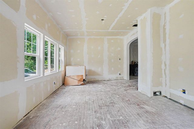 102 Worden Avenue, Kalamazoo, MI 49048