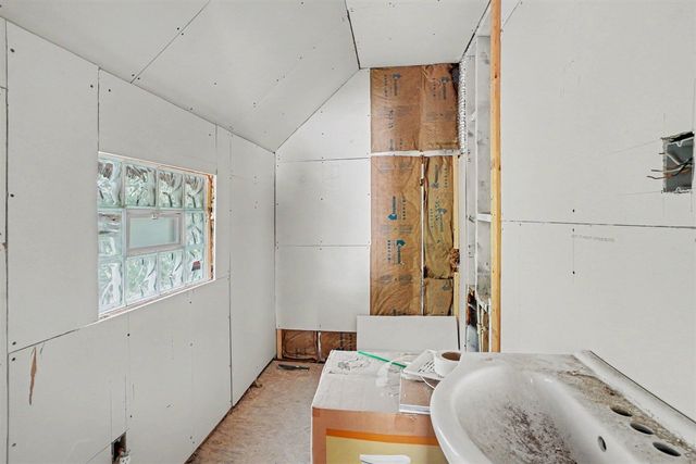 102 Worden Avenue, Kalamazoo, MI 49048