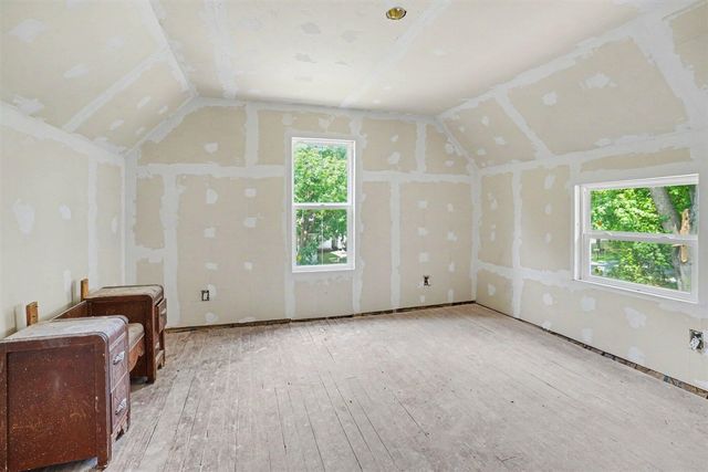 102 Worden Avenue, Kalamazoo, MI 49048