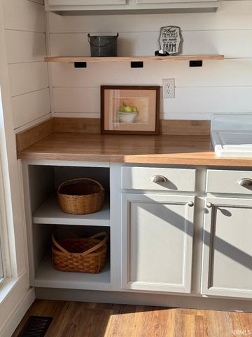 4833 N SHILOH CHURCH Road, Patoka, IN 47666