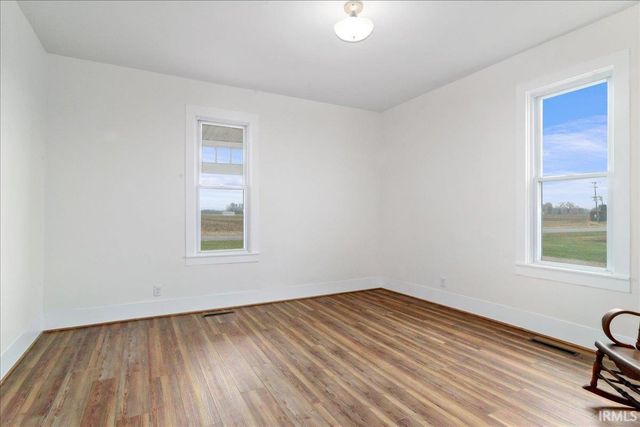 4833 N SHILOH CHURCH Road, Patoka, IN 47666