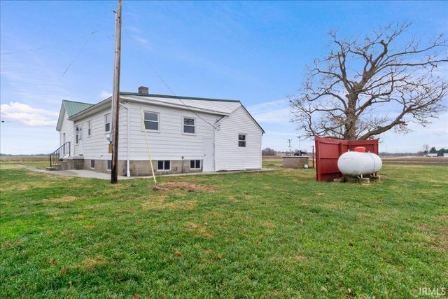 4833 N SHILOH CHURCH Road, Patoka, IN 47666