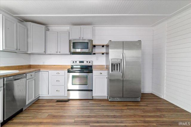 4833 N SHILOH CHURCH Road, Patoka, IN 47666