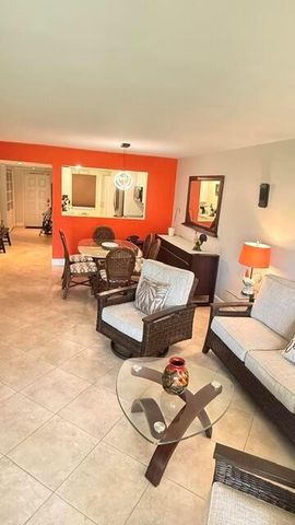 4031 N Cypress Drive 101, Pompano Beach, FL 33069