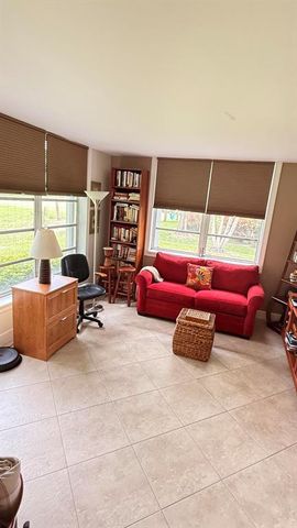 4031 N Cypress Drive 101, Pompano Beach, FL 33069