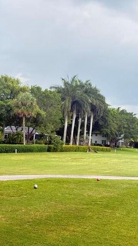 4031 N Cypress Drive 101, Pompano Beach, FL 33069