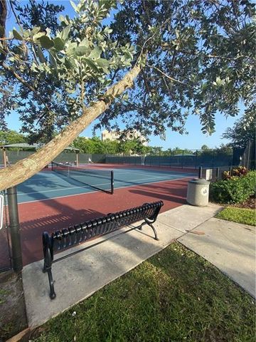 4031 N Cypress Drive 101, Pompano Beach, FL 33069