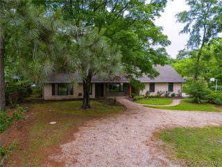 560 N 4395, Pryor, OK 74361