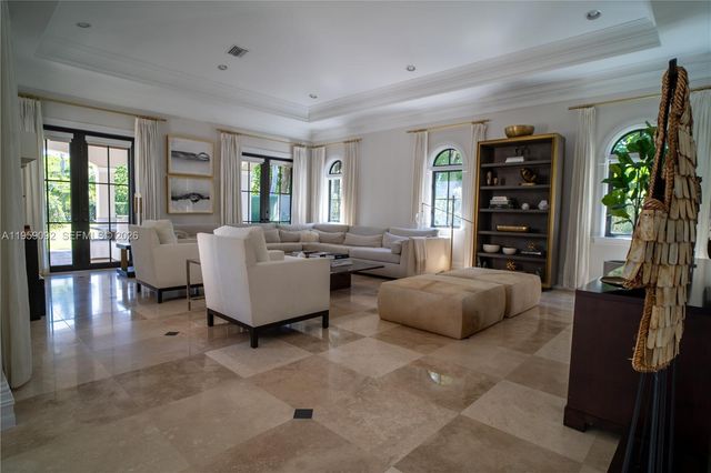 6450 SW 126th St Rd, Pinecrest, FL 33156