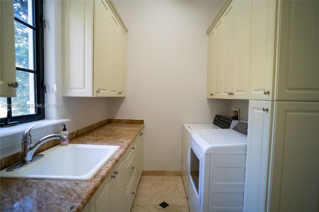 6450 SW 126th St Rd, Pinecrest, FL 33156