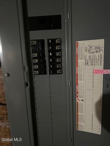 16 Jackson Street, Amsterdam, NY 12010