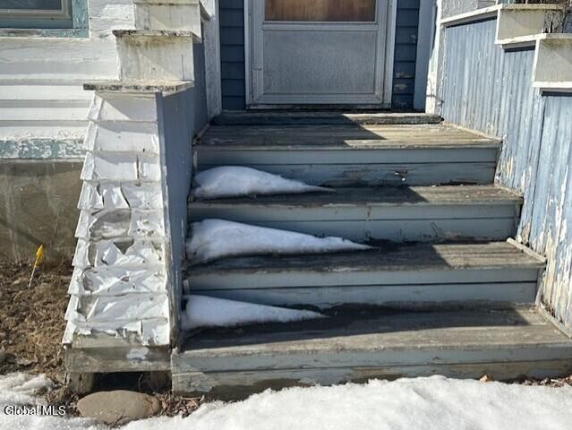 16 Jackson Street, Amsterdam, NY 12010