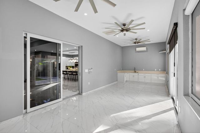 69 S Cortez Drive 69, Margate, FL 33068