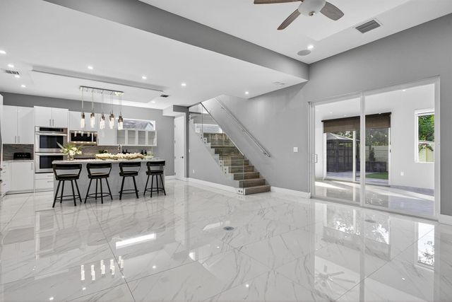 69 S Cortez Drive 69, Margate, FL 33068