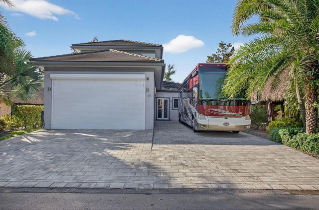 69 S Cortez Drive 69, Margate, FL 33068