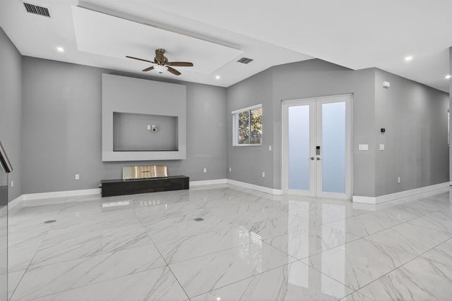 69 S Cortez Drive 69, Margate, FL 33068
