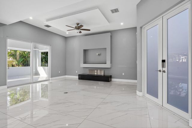 69 S Cortez Drive 69, Margate, FL 33068
