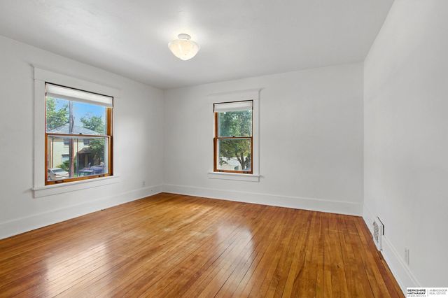 2045 S 20th Street, Lincoln, NE 68502