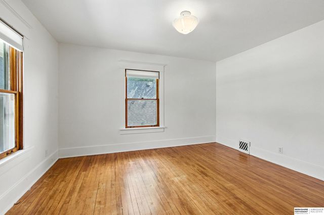 2045 S 20th Street, Lincoln, NE 68502