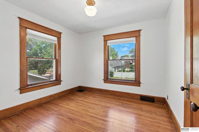 2045 S 20th Street, Lincoln, NE 68502