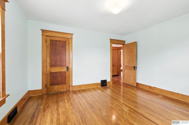 2045 S 20th Street, Lincoln, NE 68502