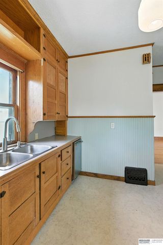 2045 S 20th Street, Lincoln, NE 68502