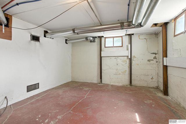 2045 S 20th Street, Lincoln, NE 68502