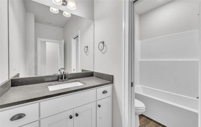 2133 S Magnificent Loop, Fayetteville, AR 72701