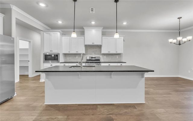 2133 S Magnificent Loop, Fayetteville, AR 72701