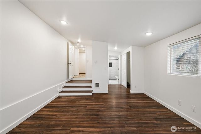 517 Dundass Avenue, Buckley, WA 98321