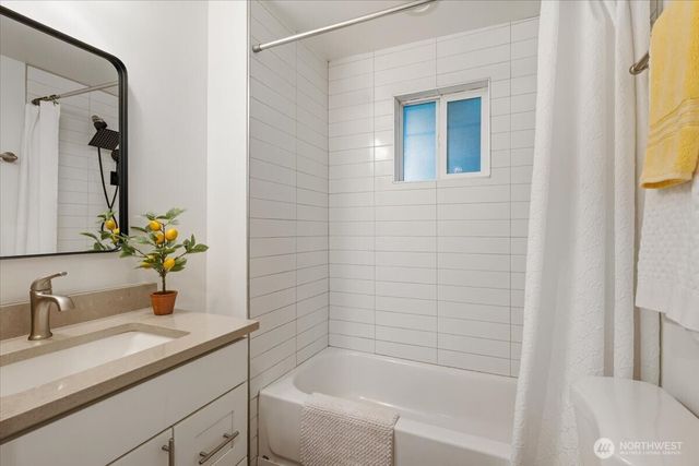 517 Dundass Avenue, Buckley, WA 98321