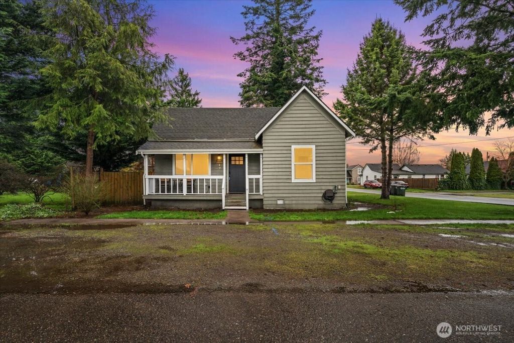 517 Dundass Avenue, Buckley, WA 98321