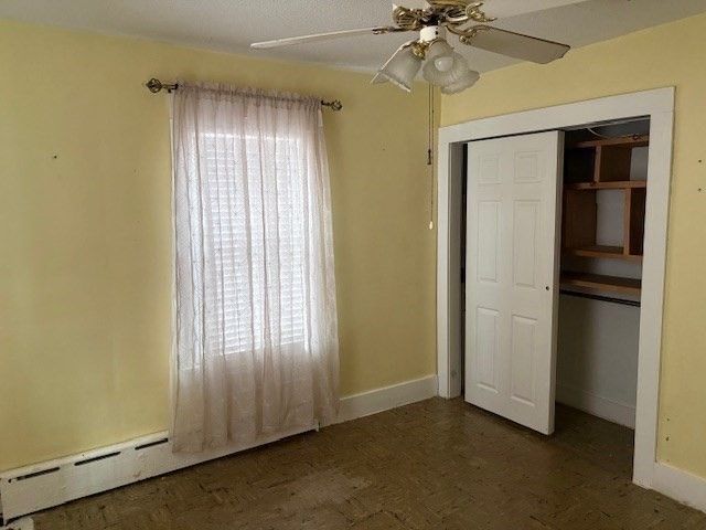 11 Thornfell St, Springfield, MA 01104
