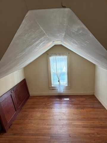 11 Thornfell St, Springfield, MA 01104
