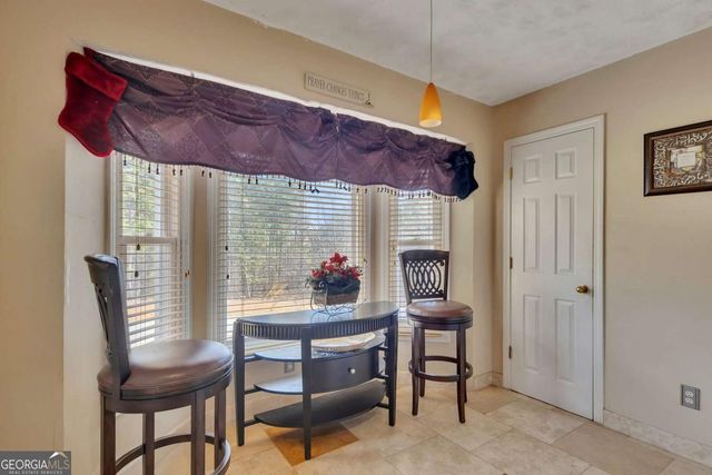 6401 Fox Run, Winston, GA 30187