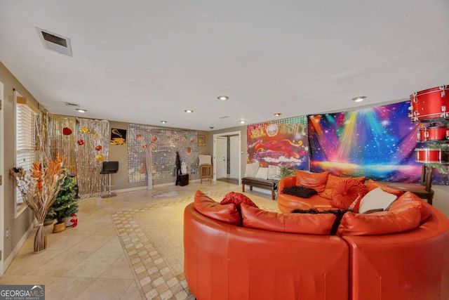 6401 Fox Run, Winston, GA 30187