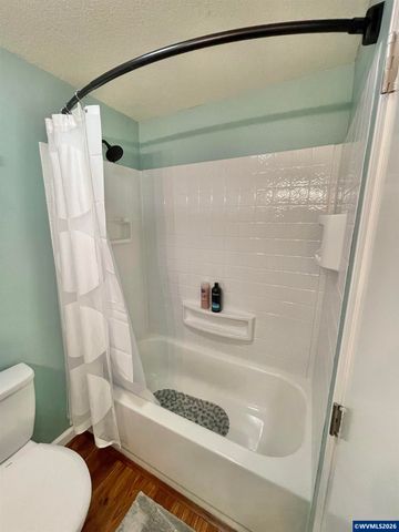 135 Wander Wy SE, Salem, OR 97301