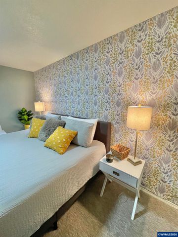 135 Wander Wy SE, Salem, OR 97301