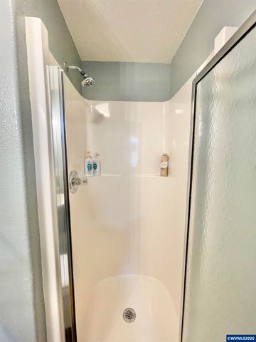 135 Wander Wy SE, Salem, OR 97301