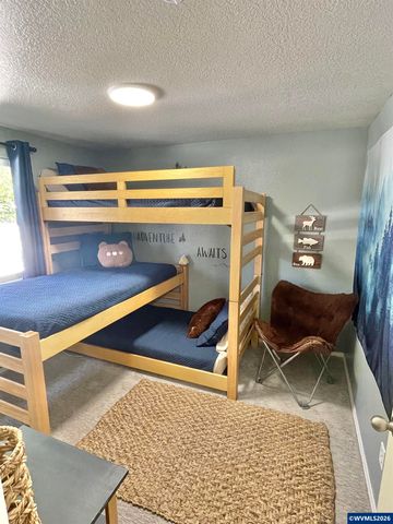 135 Wander Wy SE, Salem, OR 97301