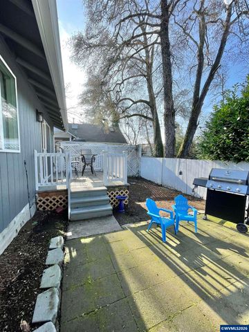 135 Wander Wy SE, Salem, OR 97301