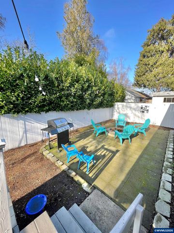 135 Wander Wy SE, Salem, OR 97301