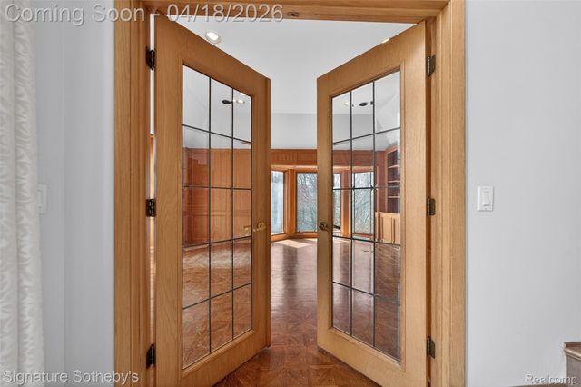 2131 Birchwood Way, West Bloomfield Charter Township, MI 48302