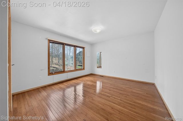 2131 Birchwood Way, West Bloomfield Charter Township, MI 48302